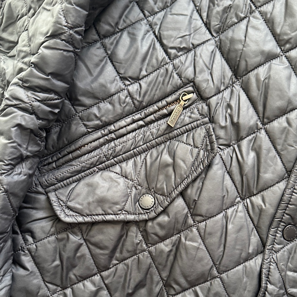 Barbour Quilted Black Jacket - Picture 3 of 10
